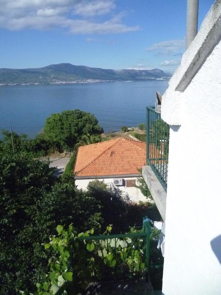 Seaview Holiday Apartments 슬라티네 외부 사진