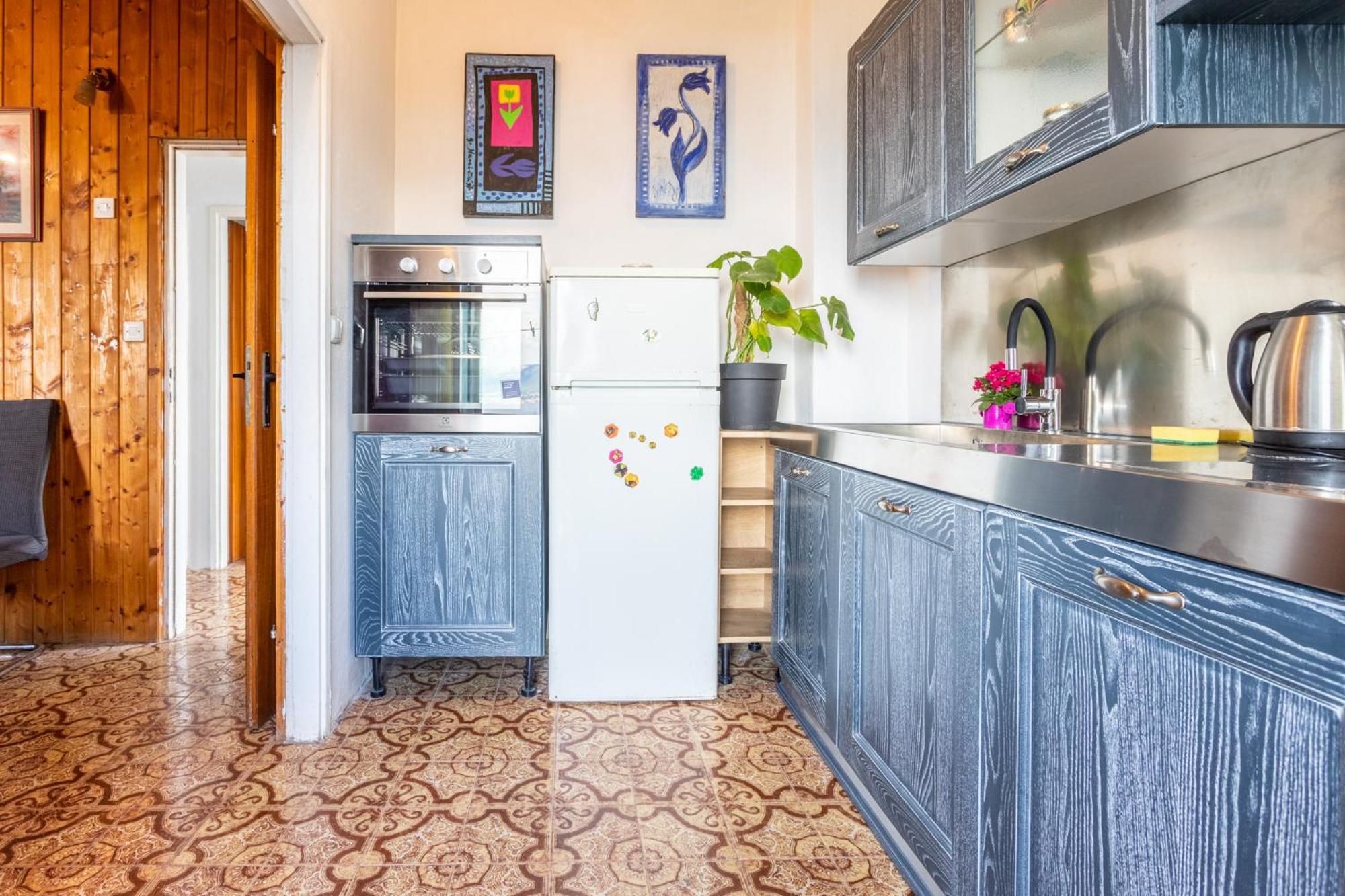 Seaview Holiday Apartments 슬라티네 외부 사진
