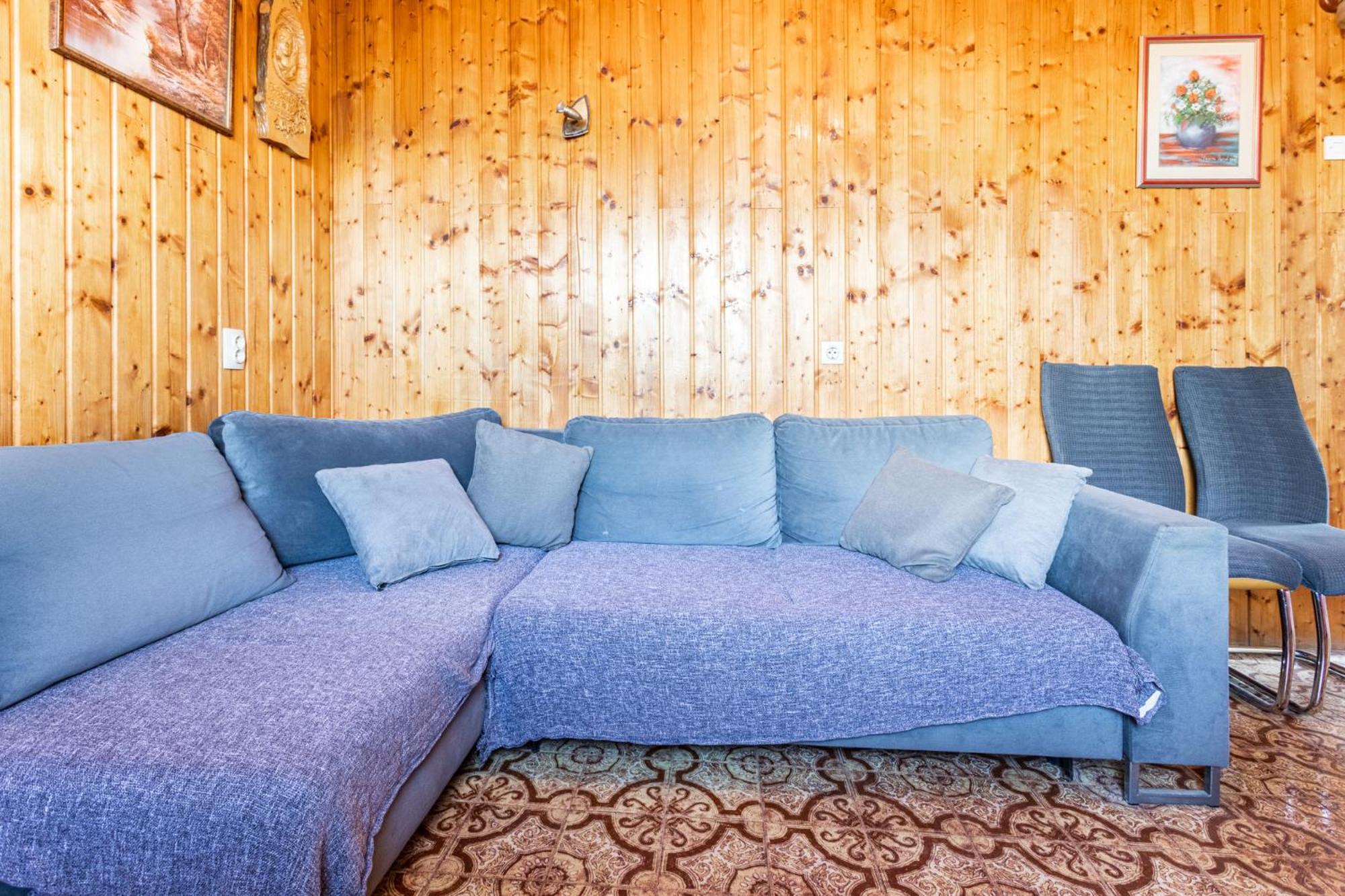 Seaview Holiday Apartments 슬라티네 외부 사진