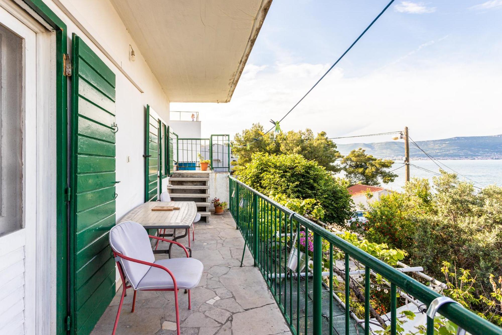 Seaview Holiday Apartments 슬라티네 외부 사진